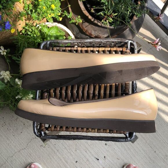 My Ferragamo Italian Designer Nude Patent Leather Flats - Picture 8 of 10